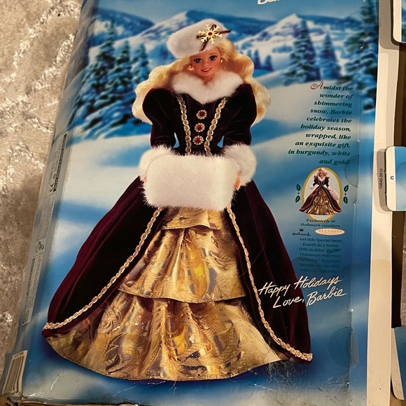 Holiday Barbie - Picture 2 of 2